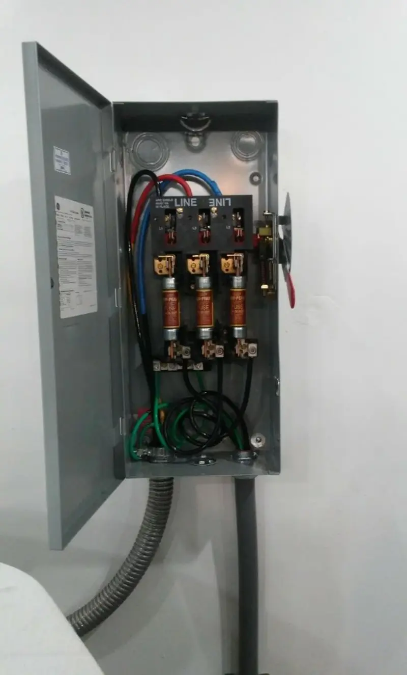 Three-phase disconnect switch installed for Electrical Wiring & Rewiring in Tonganoxie
